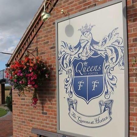 The Queens At Horton Telford Kültér fotó